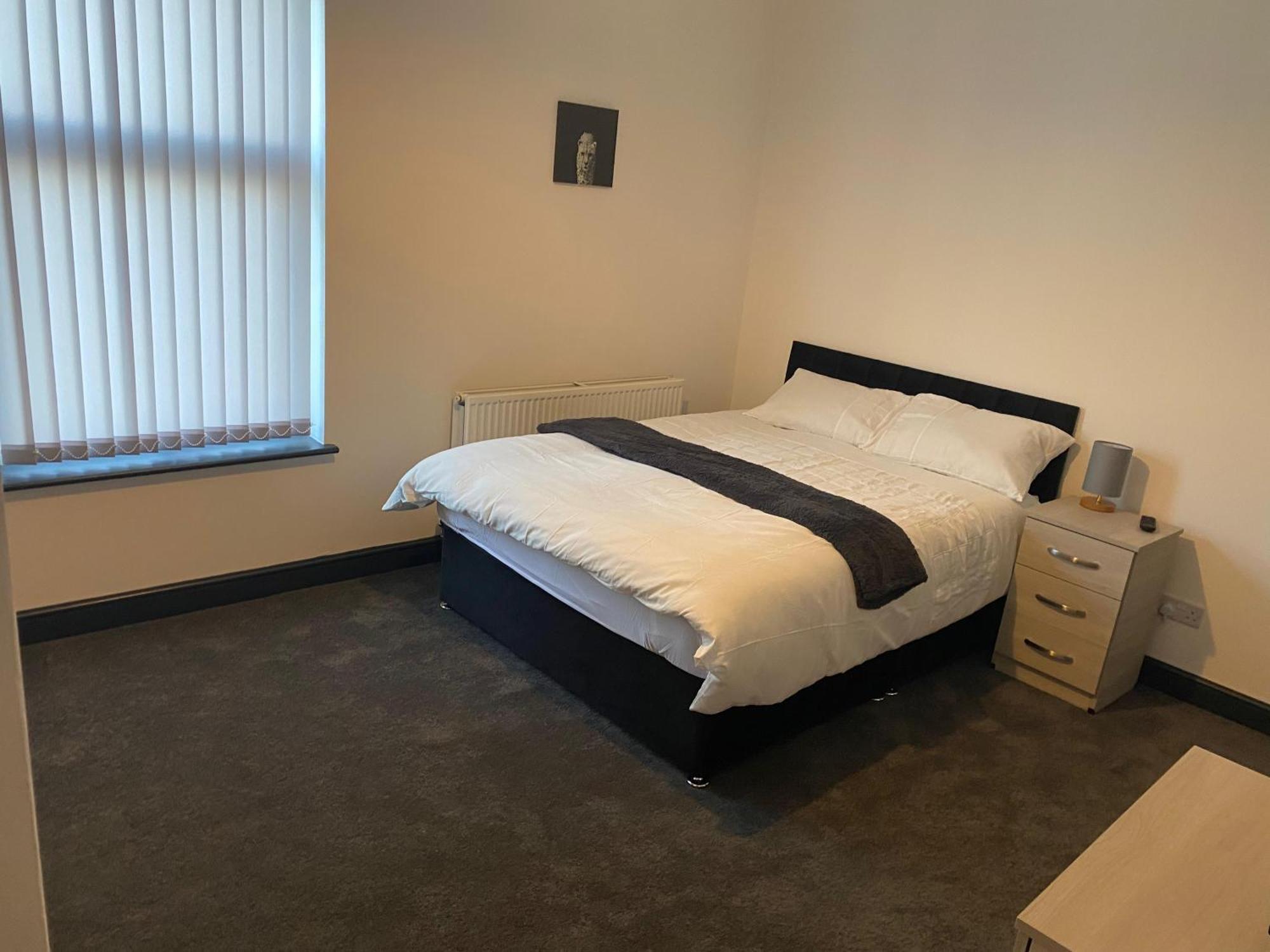 Houghton Guest House 2 Stoke-on-Trent Bagian luar foto