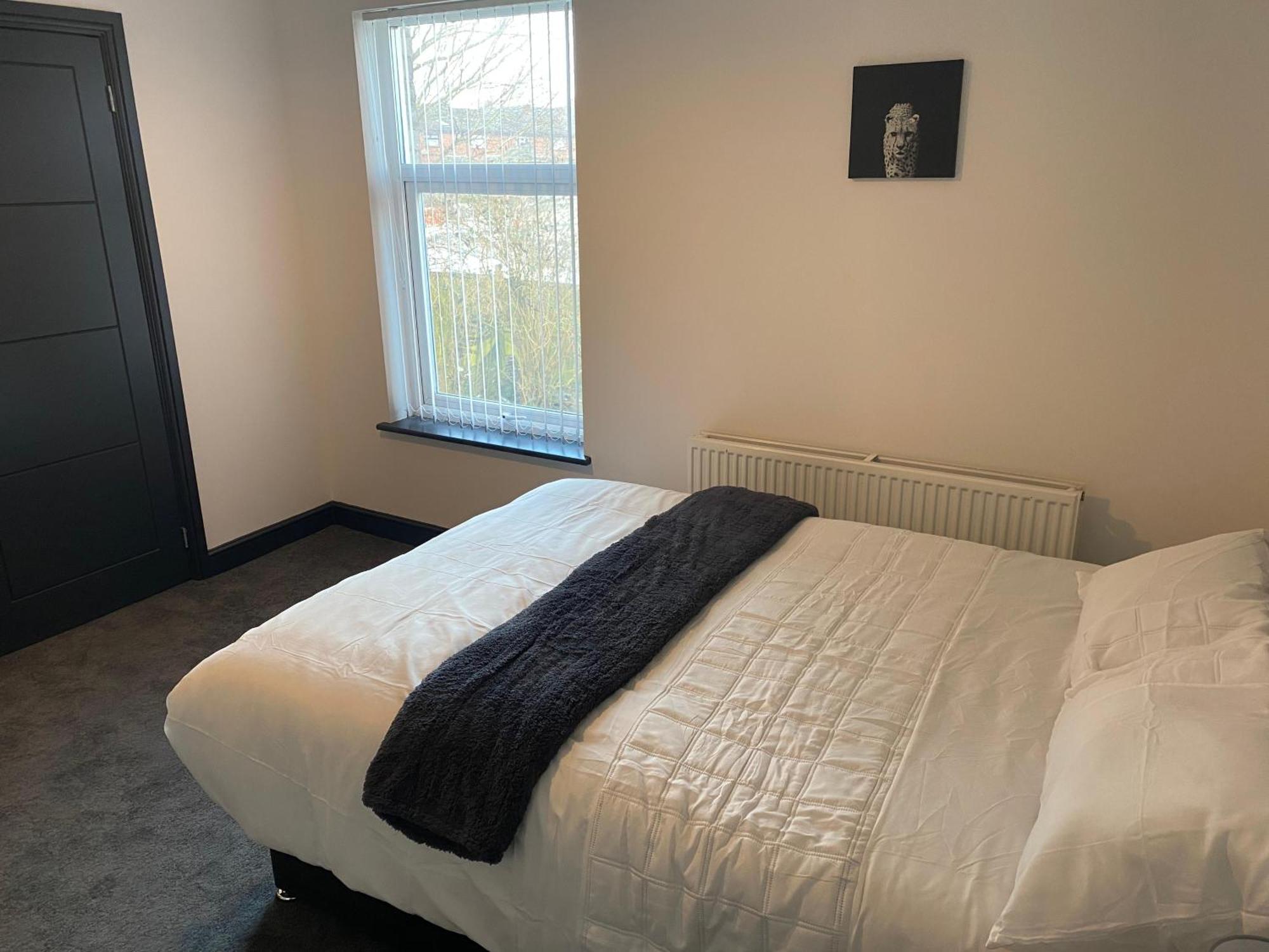 Houghton Guest House 2 Stoke-on-Trent Bagian luar foto